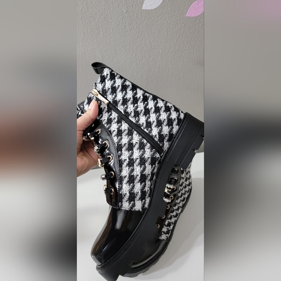 Karl Lagerfeld Paris Combat Boots - Picture 5 of 6